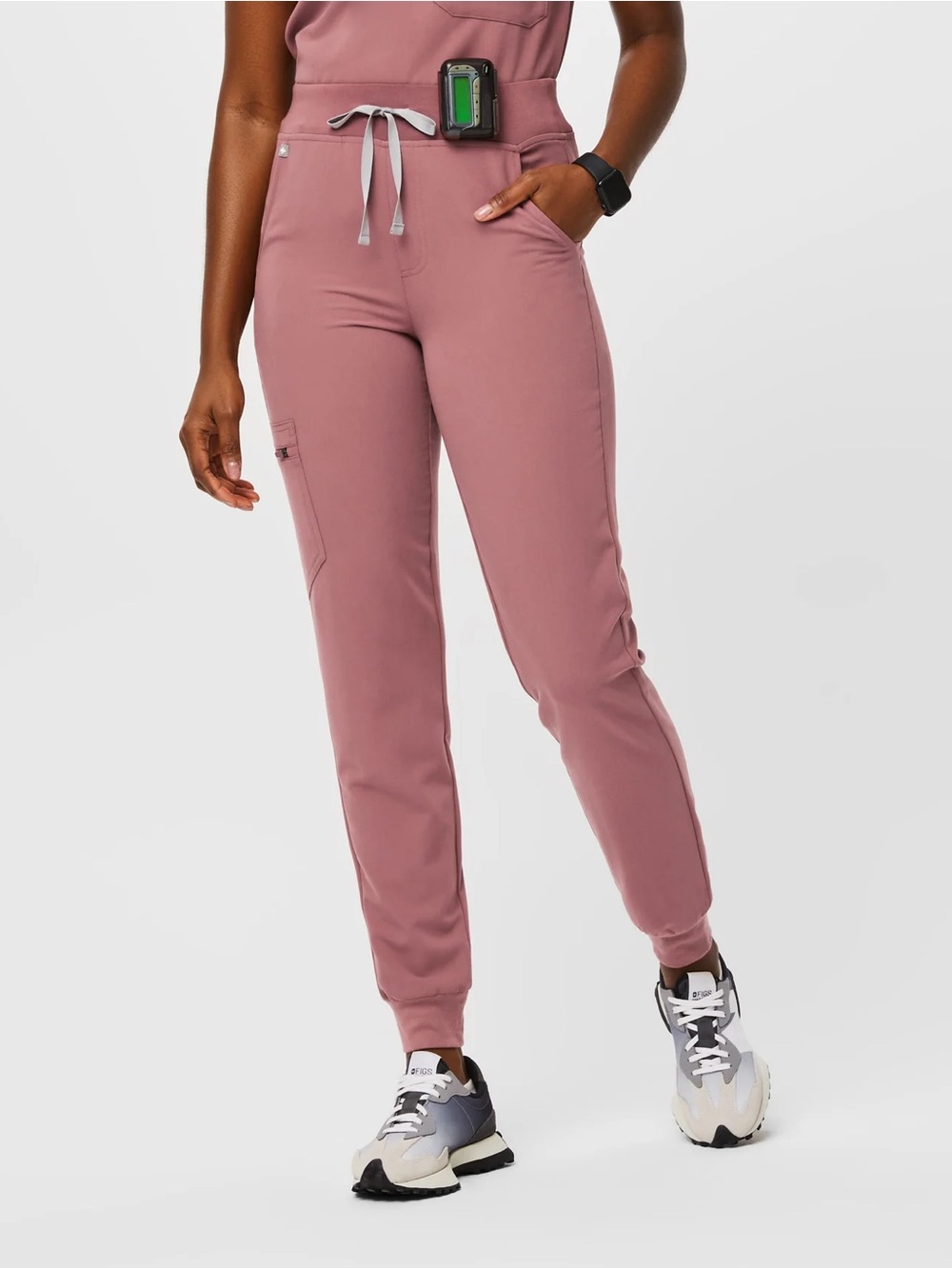 Figs Technical Collection Cargo Jogger Scrub Pants Mauve Medium - Picture 2 of 8